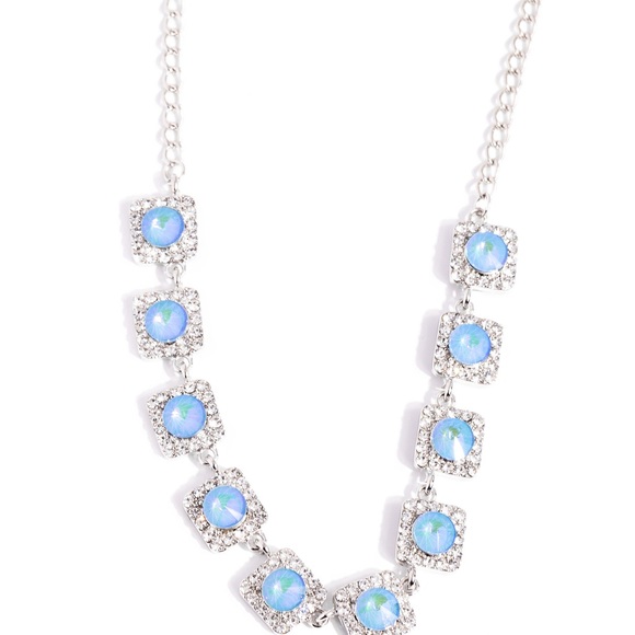 Jump Square  Blue Necklace - Picture 2 of 2